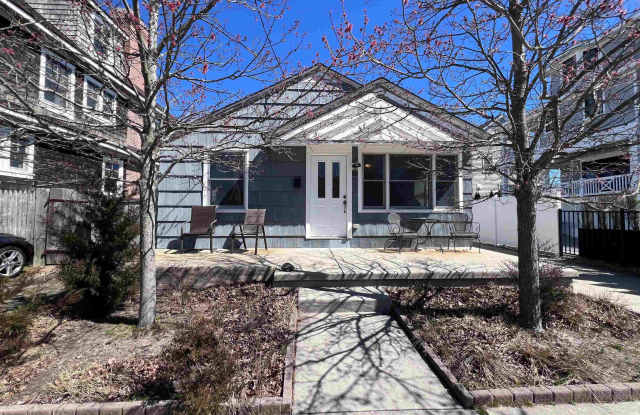 29 N Pelham Ave
