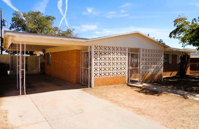 Cute Single Level Northeast Home With Refrigerated Air Located In Quiet Neighborhood
