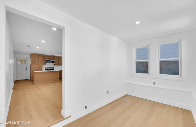 231 Blaine Avenue unit: A