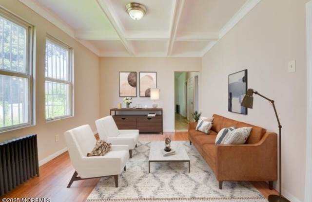 Photo of 307 21st Street unit: 1