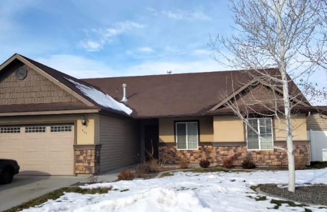 944 Borah Ave W - 944 Borah Avenue West, Twin Falls, ID 83301