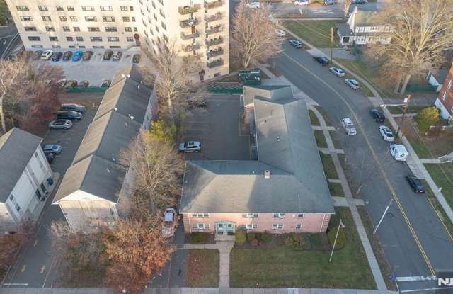 138 Clinton Place 1B