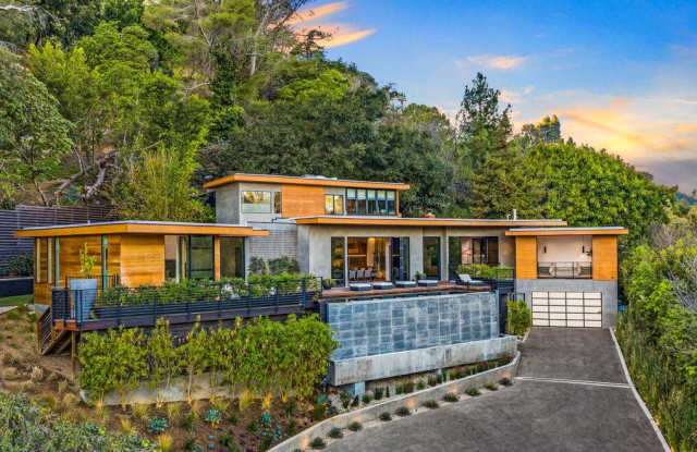 727 N Beverly Glen Blvd