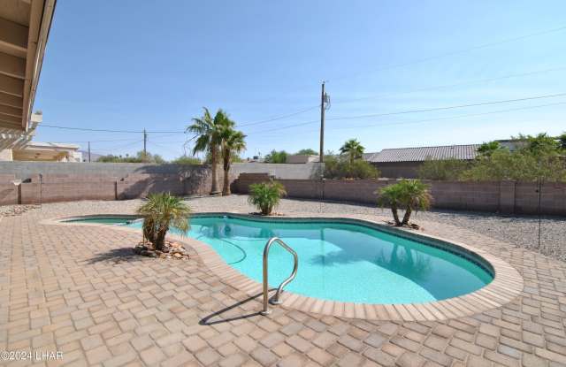 Photo of 1666 Topaz Dr