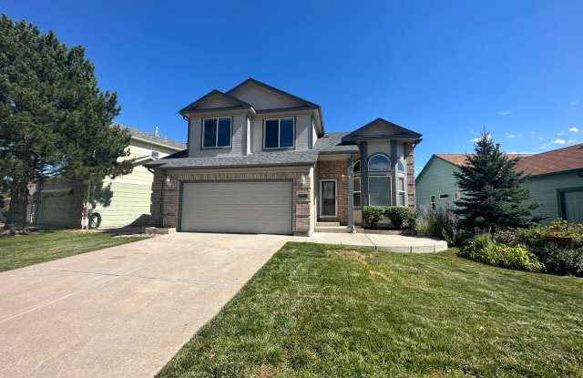 Beautifully Updated 5 Bed 3.5 Bath in Desirable Campus Commons