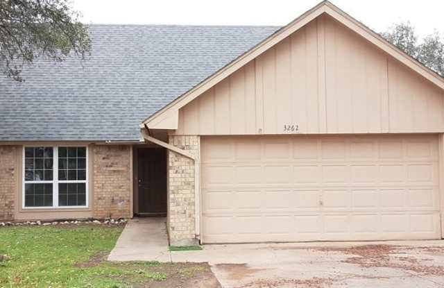 3262 Amber Court - 3262 Amber Court, Fort Worth, TX 76133