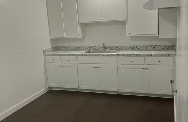 Photo of 3130 Euclid Ave