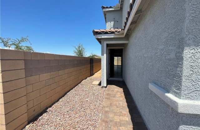 8694 Glen Echo Avenue