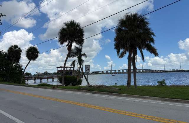 Photo of 55 Riverside Drive unit: 203