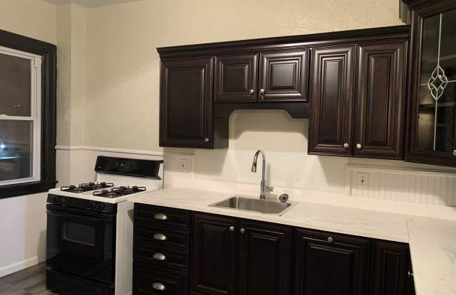 Photo of 2017 Veronica Street