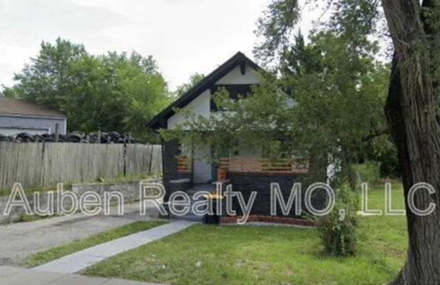 4509 Prospect Ave