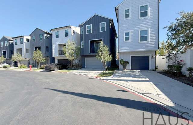 Photo of Modern Farmhouse-Style 2Bed 2.5Bath Twenty8 Walk Gated Community