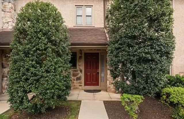 Photo of 13 Woodstream Dr