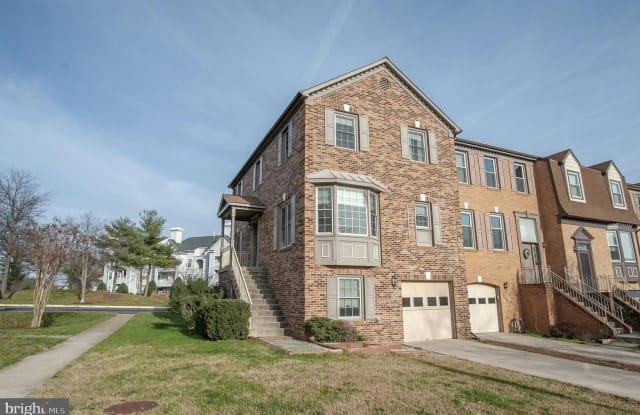 5950 WESCOTT HILLS WAY - 5950 Wescott Hills Way, Kingstowne, VA 22315