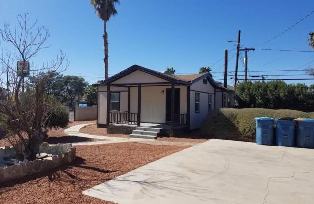 Remodeled 2 Bedroom- Minutes from Las Vegas Strip!! photos photos