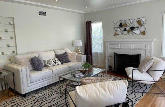 4121 W Mcfarlane Avenue