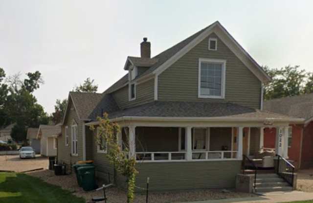 Live With Your Crew – 6 Bed Student Rental Near UNC!