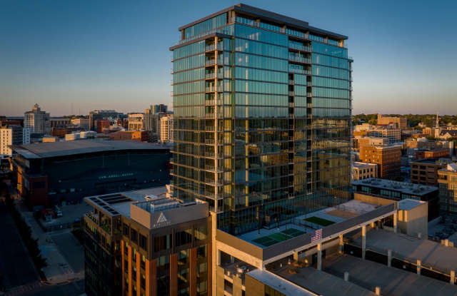 Photo of 144 Oakes Street SW unit: 1506