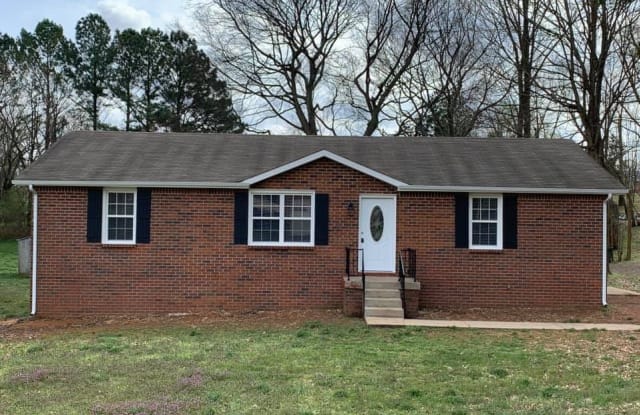 371 Welchwood Dr - 371 Hayes Street, Clarksville, TN 37040