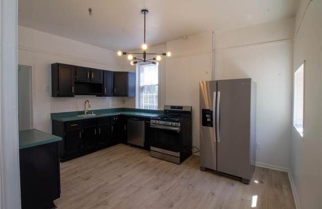 2214 Cherokee Street