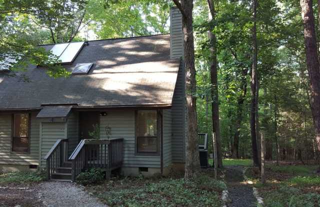 308 Eastwood Rd # B