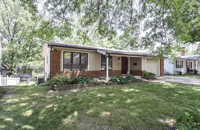 738 North Woodlawn - 738 North Woodlawn Avenue, Kirkwood, MO 63122