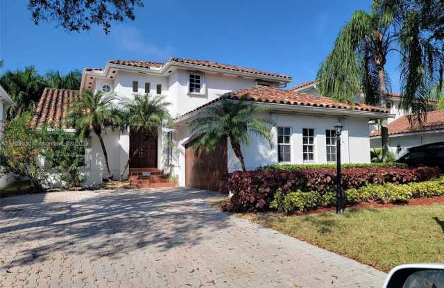 4520 NW 93rd Doral Cir