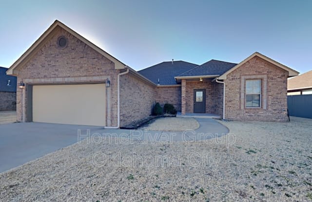 1121 N Vicksburg Ter - 1121 North Vicksburg Terrace, Mustang, OK 73064