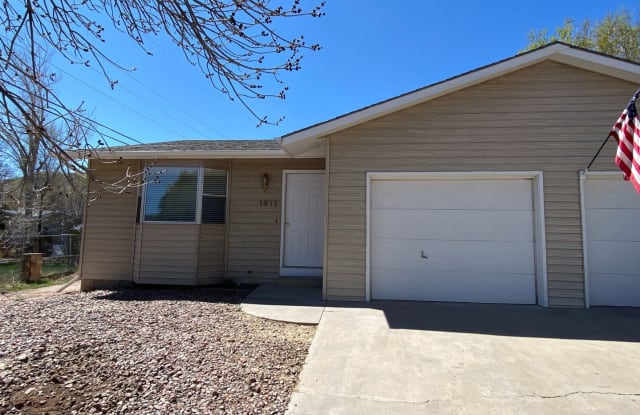 1611 N 7 th - 1611 North 7th Street, Cañon City, CO 81212