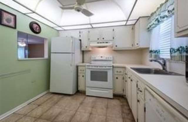 8590 Sunrise Lakes Blvd