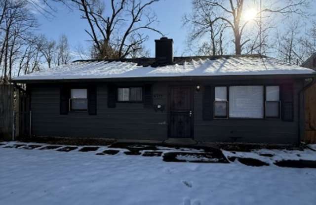 Accepting Housing Voucher! 3 Bed 1 Bath!