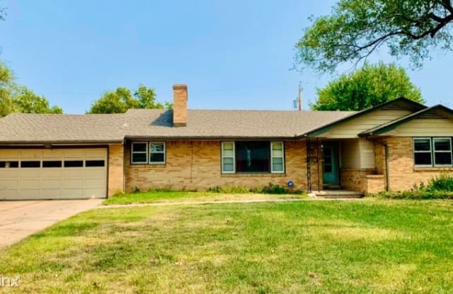 1362 N Parkwood Ln - 1362 North Parkwood Lane, Wichita, KS 67208