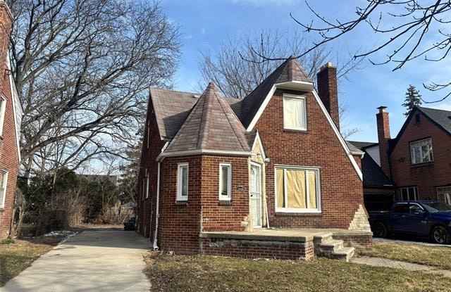 15496 Gilchrist Street