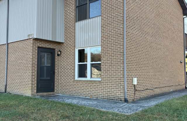 Photo of 1713 Ellis Court