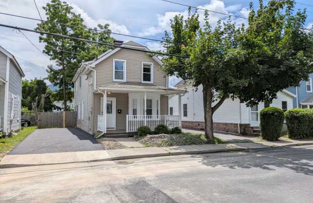 10 South Walnut Street