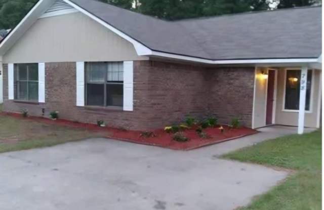 4 bedroom, 2 bathroom home located in the desirable area of Hinesville, GA.