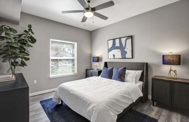 Broadleaf Apartments