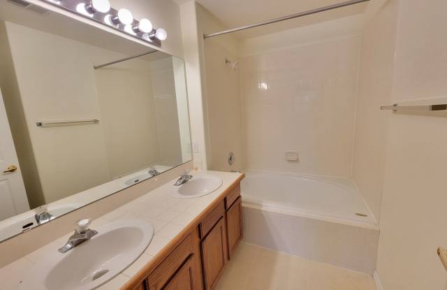 3650 Strawberry Fields Grove Unit G