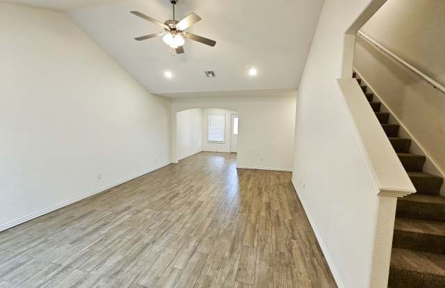 Photo of 3B/2.5B Spacious Townhome with Fenced Backyard in Chaffee Crossing. **ASK ABOUT MOVE IN SPECIAL!!