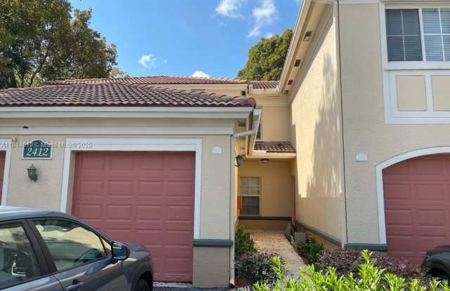 Photo of 2412 Centergate Dr