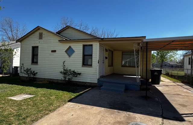 1804 NW Hoover - hot new listing!