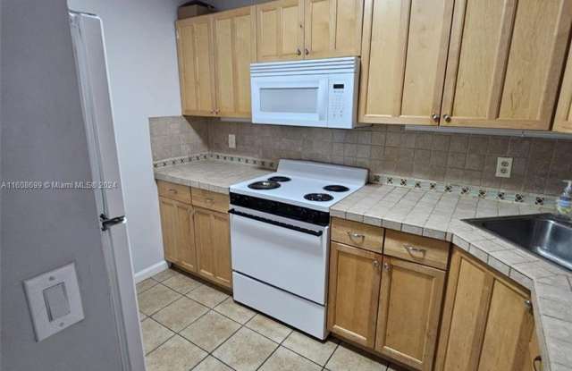 10002 Winding Lake Road