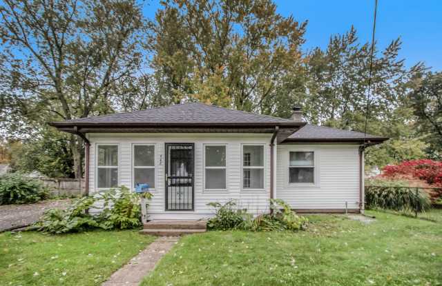 Photo of $1395 - 548 Dayton - Two Bedroom Home in Eastwood - Ask about our Security Deposit Alternative!