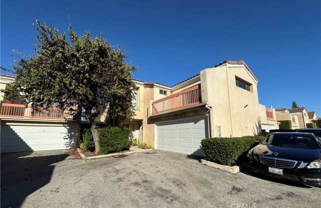 10022 Reseda Boulevard