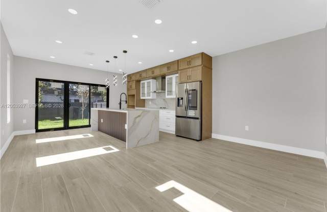 1818 NW 49th Street, Miami, FL 33142 - 4011