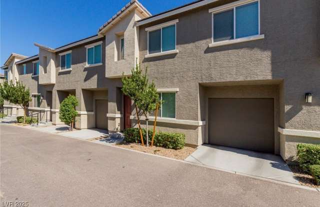 12186 Scarlet Ember Road