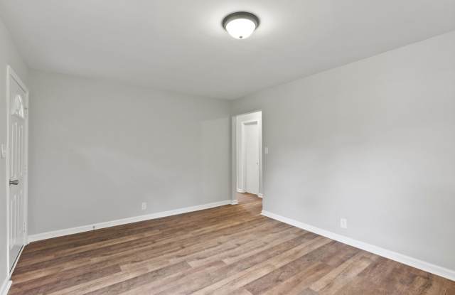 1004 South Mabel Street