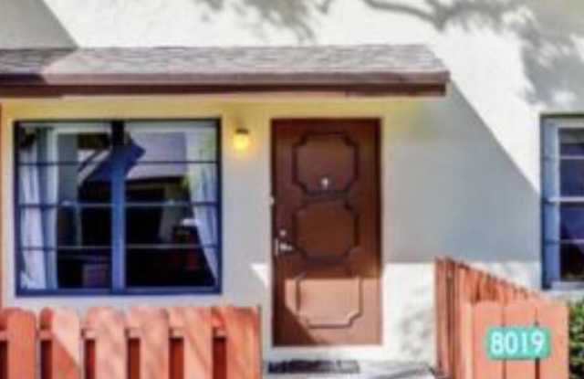 8019 SE Villa Circle