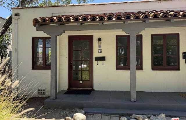 92 S Sunnyslope Ave