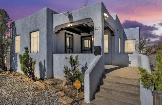 Photo of 205 Harvard Drive SE